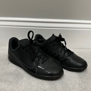 Kids Nike Mercurial indoor shoe